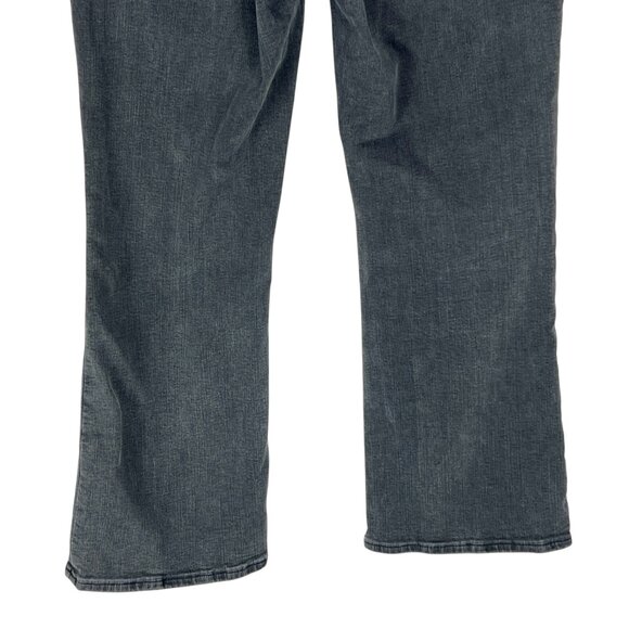 Madewell Cali Demi-Boot Jeans in Bellspring Wash: Button-Front Edition Size 30 - Picture 9 of 10